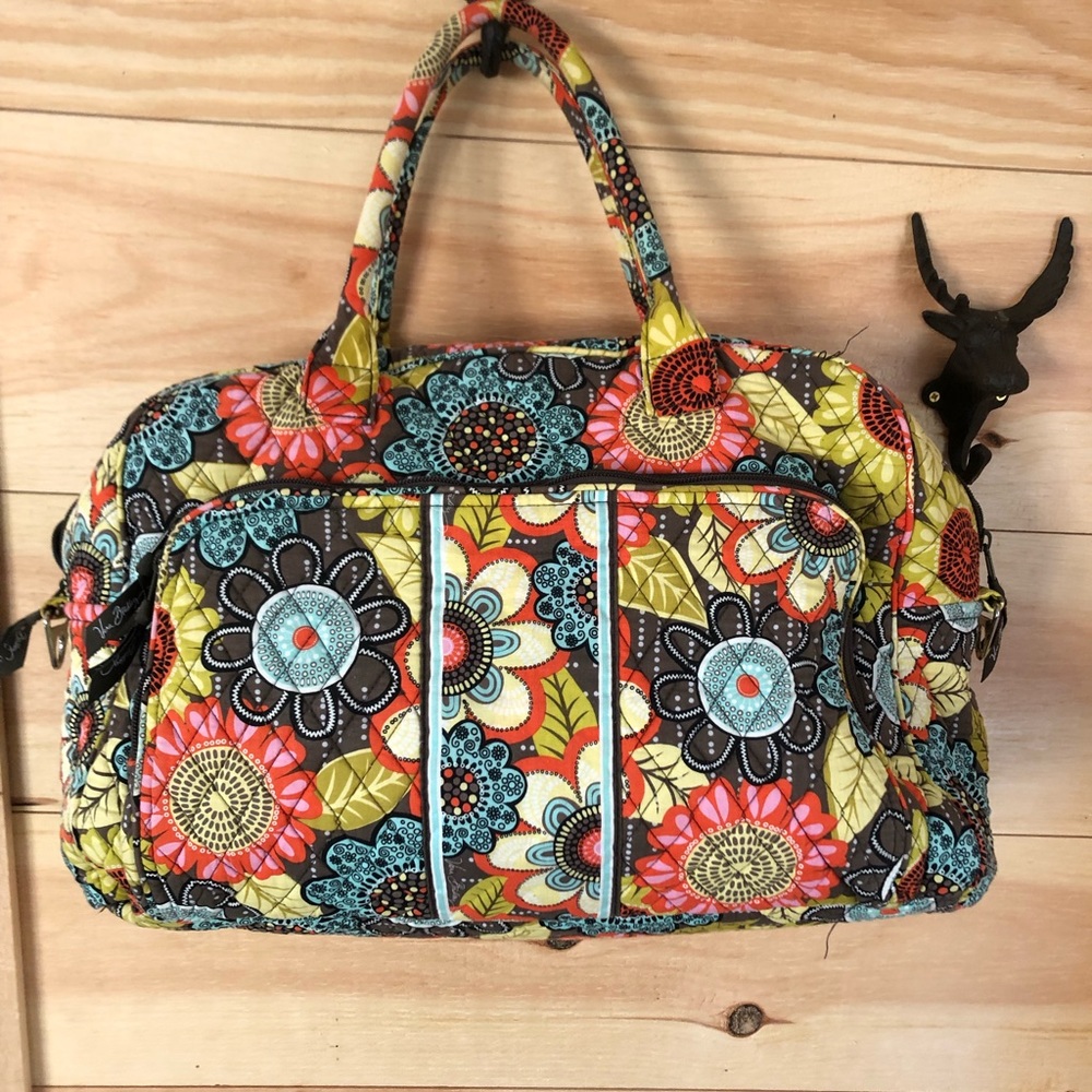 Updated 🌟🌟🌟 Vera Bradley Weekender & Small Zippered Pouch  - Flower Shower